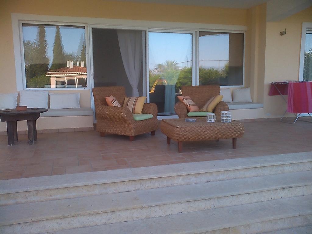 Marathon Beachside Villa 100M From The Beach Schinias Luaran gambar