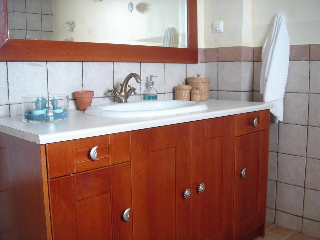 Marathon Beachside Villa 100M From The Beach Schinias Luaran gambar
