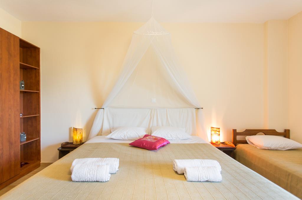 Marathon Beachside Villa 100M From The Beach Schinias Luaran gambar